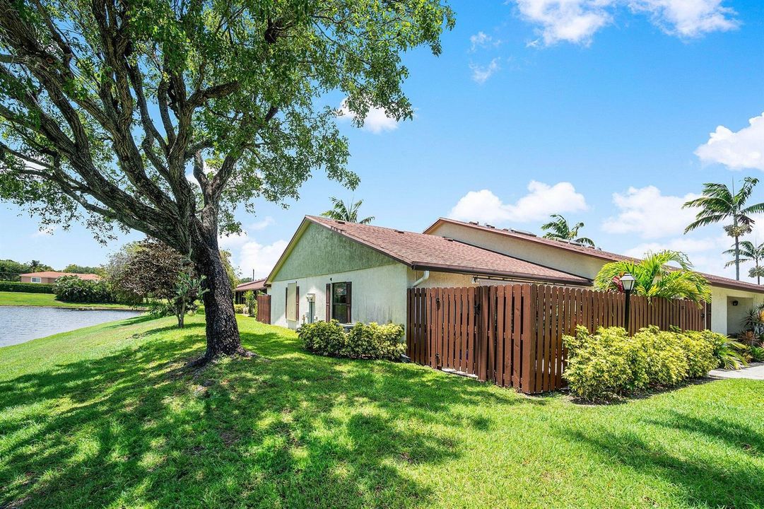 004-3782LaceVineLane-BoyntonBeach-FL-334