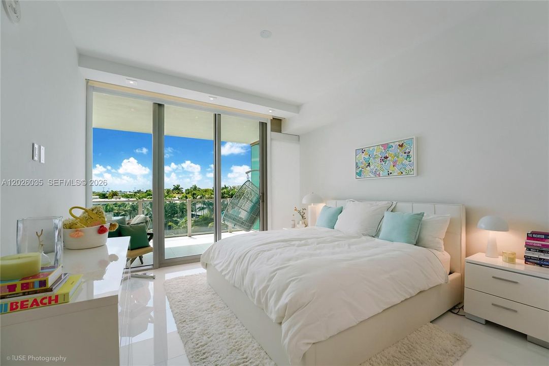 En Venta: $3,799,000 (2 camas, 3 baños, 1727 Pies cuadrados)