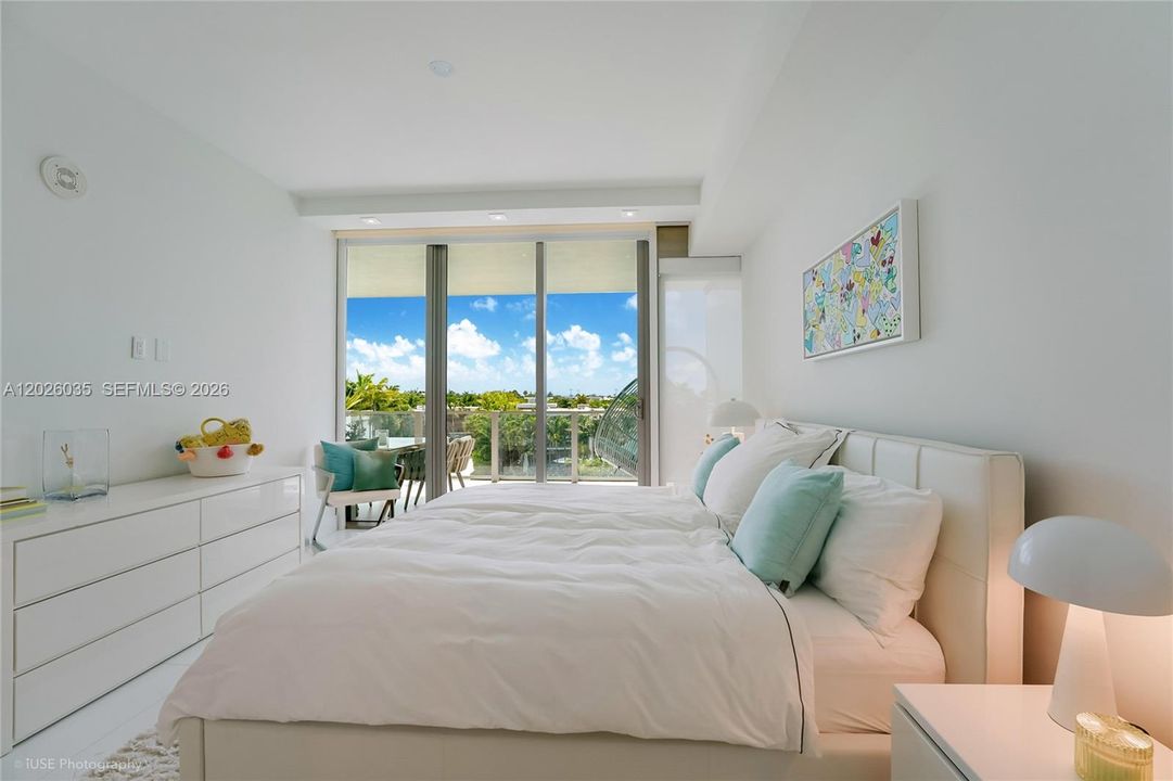 En Venta: $3,799,000 (2 camas, 3 baños, 1727 Pies cuadrados)