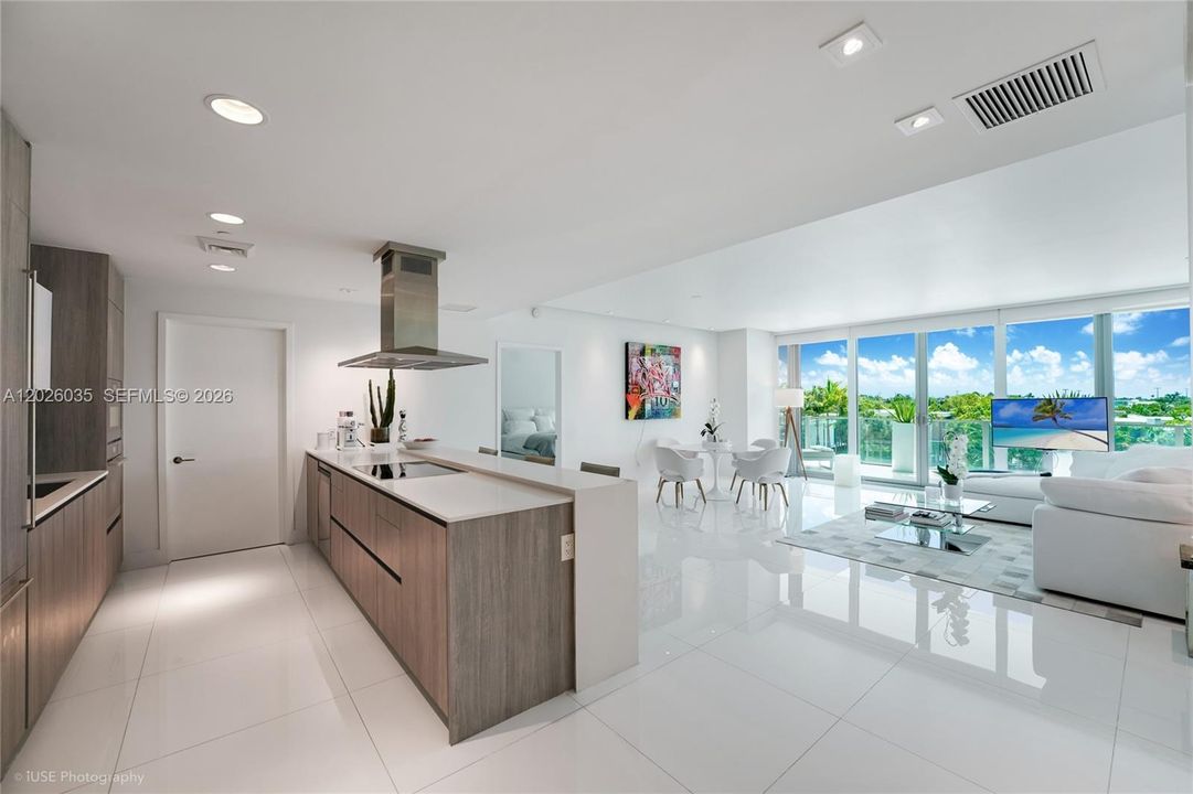En Venta: $3,799,000 (2 camas, 3 baños, 1727 Pies cuadrados)
