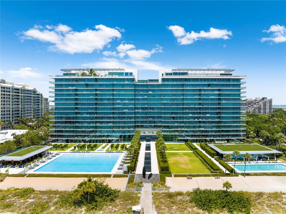 En Venta: $3,799,000 (2 camas, 3 baños, 1727 Pies cuadrados)