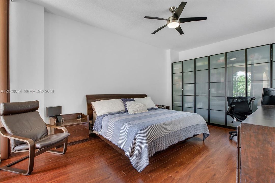 For Sale: $585,000 (2 beds, 2 baths, 1708 Square Feet)