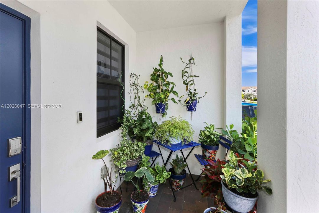 For Sale: $590,000 (4 beds, 2 baths, 1820 Square Feet)