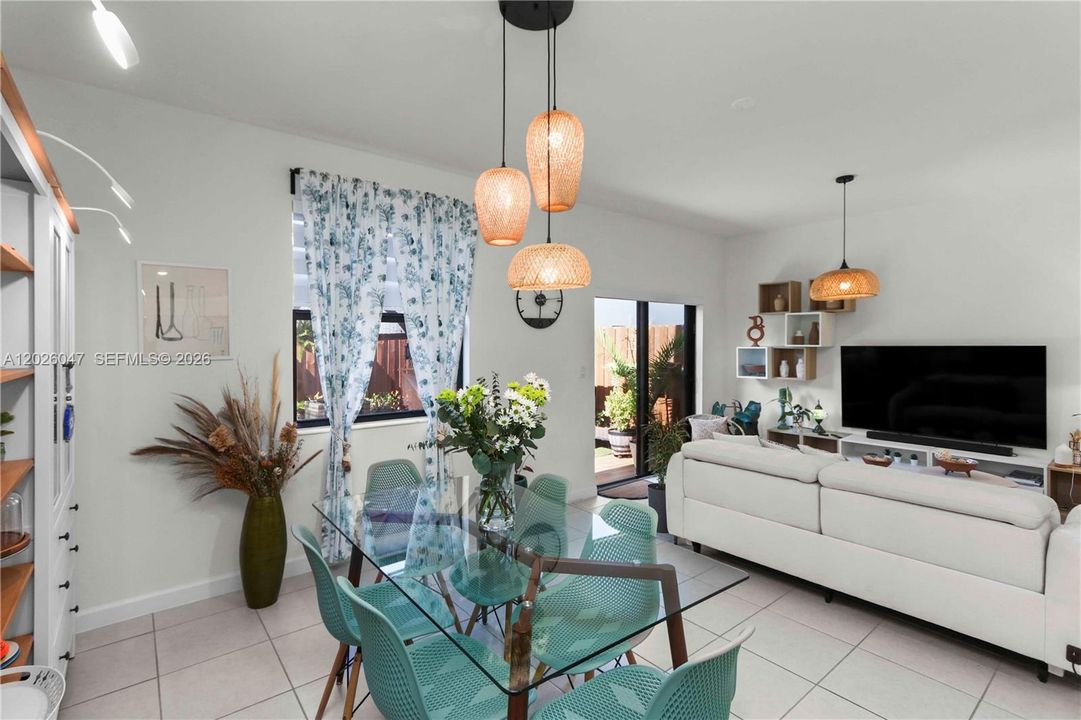 For Sale: $590,000 (4 beds, 2 baths, 1820 Square Feet)