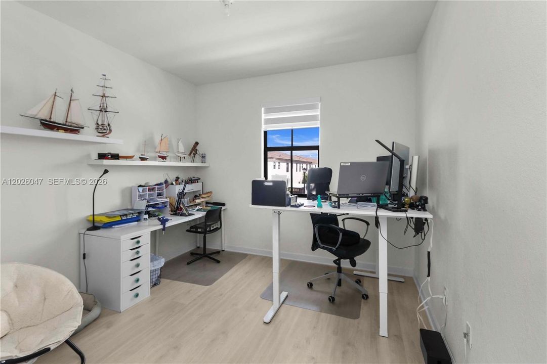 For Sale: $590,000 (4 beds, 2 baths, 1820 Square Feet)