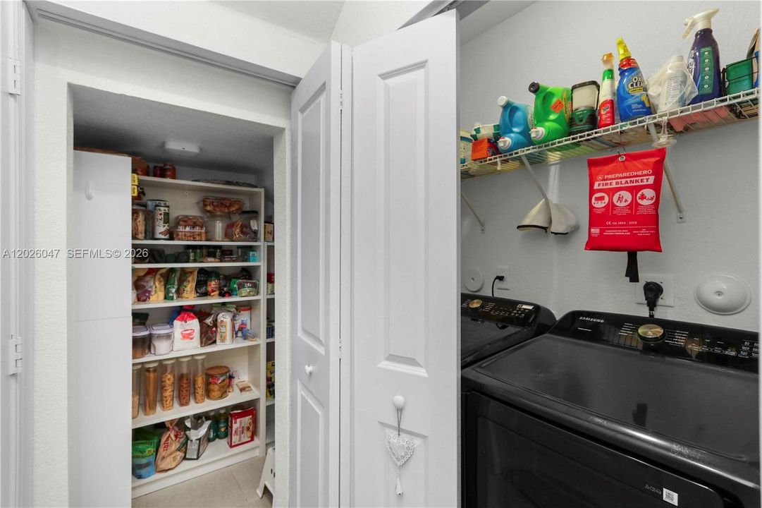 For Sale: $590,000 (4 beds, 2 baths, 1820 Square Feet)