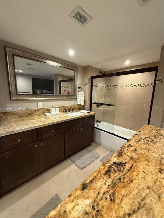 For Sale: $305,000 (3 beds, 2 baths, 1925 Square Feet)