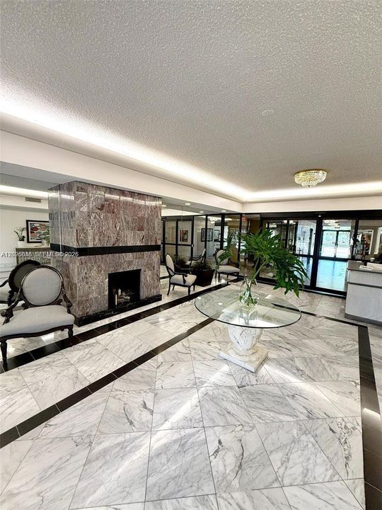For Sale: $305,000 (3 beds, 2 baths, 1925 Square Feet)