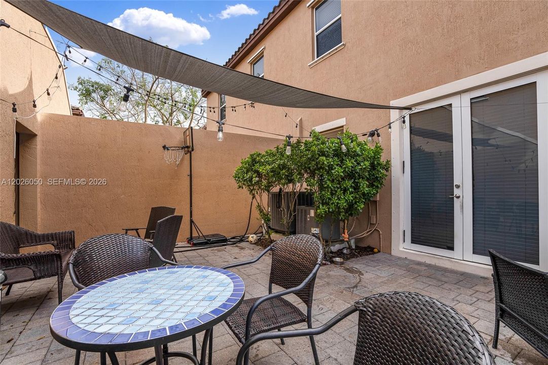 For Sale: $675,000 (4 beds, 3 baths, 2312 Square Feet)