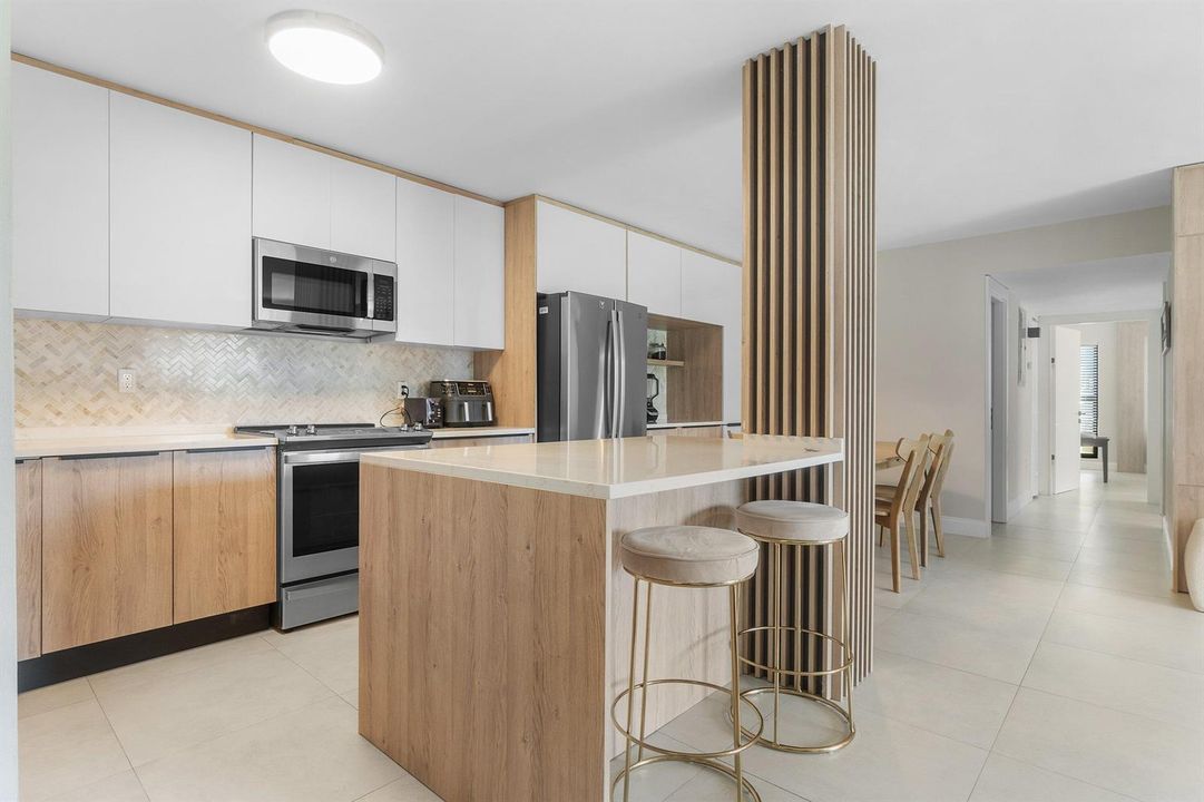 011-516OspreyDrive-16B-DelrayBeach-FL-33