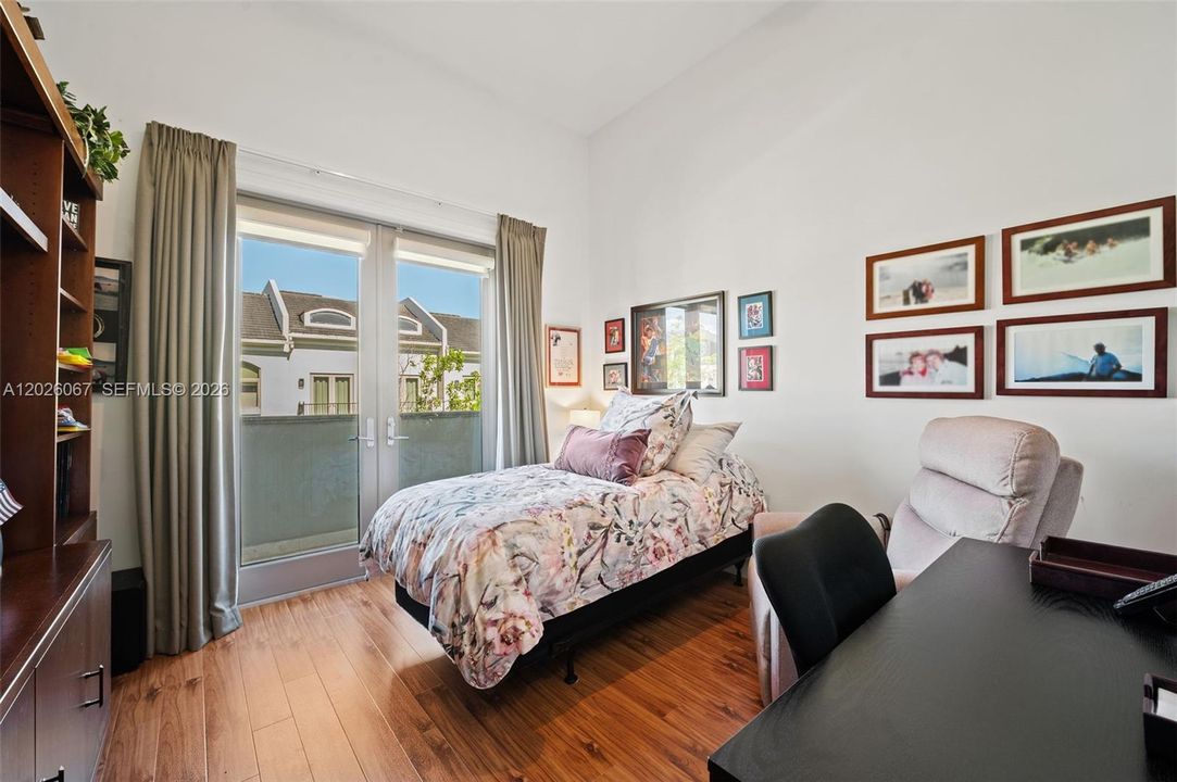 For Sale: $2,230,000 (3 beds, 3 baths, 2678 Square Feet)