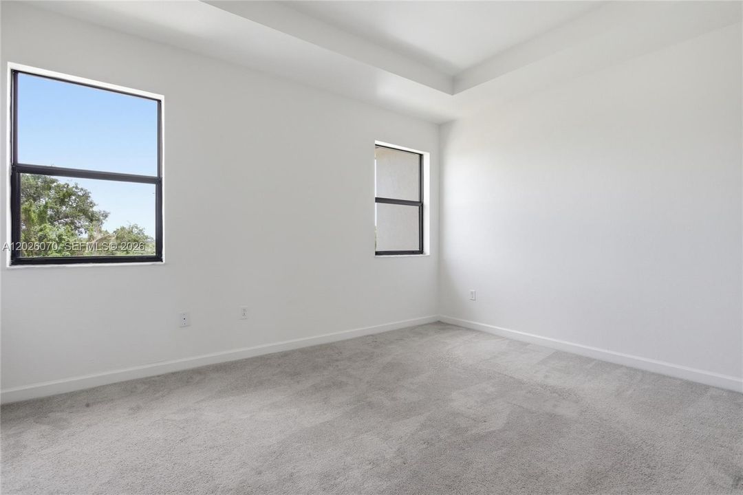 En Venta: $415,000 (3 camas, 2 baños, 1374 Pies cuadrados)