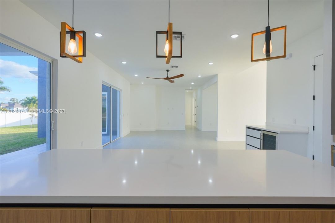 For Sale: $450,000 (3 beds, 2 baths, 1965 Square Feet)
