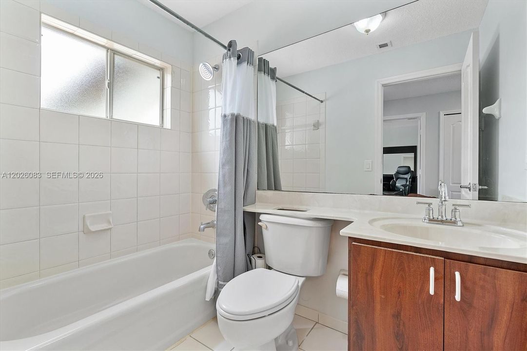 En Venta: $460,000 (2 camas, 2 baños, 1313 Pies cuadrados)