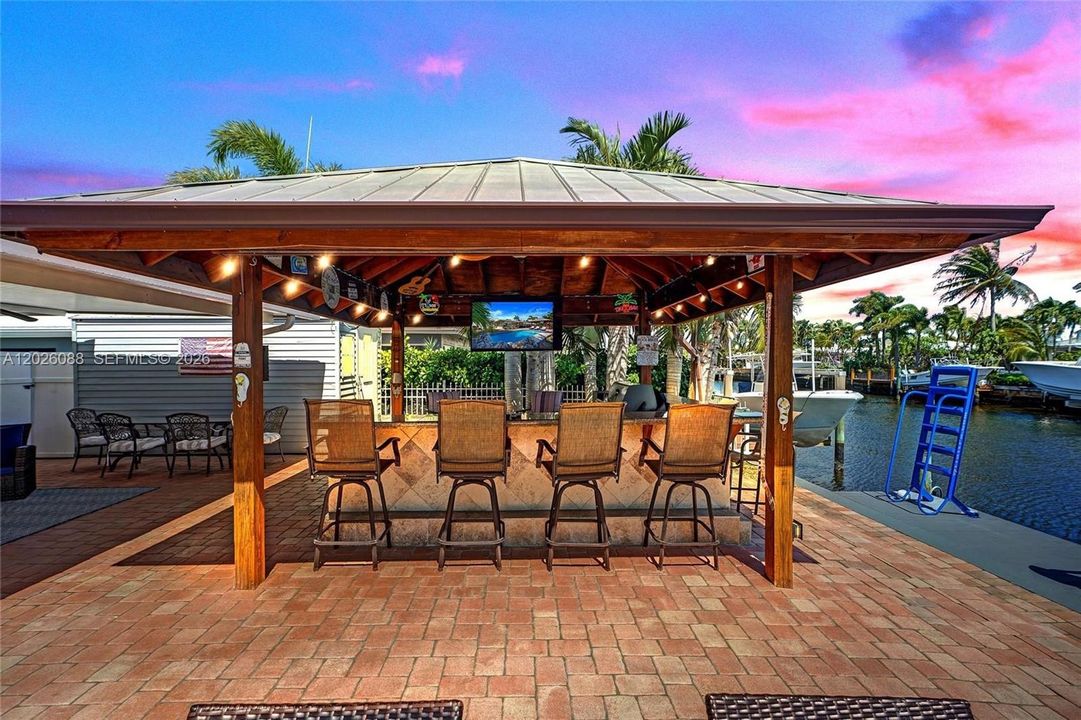 For Rent: $6,999 (3 beds, 2 baths, 1481 Square Feet)