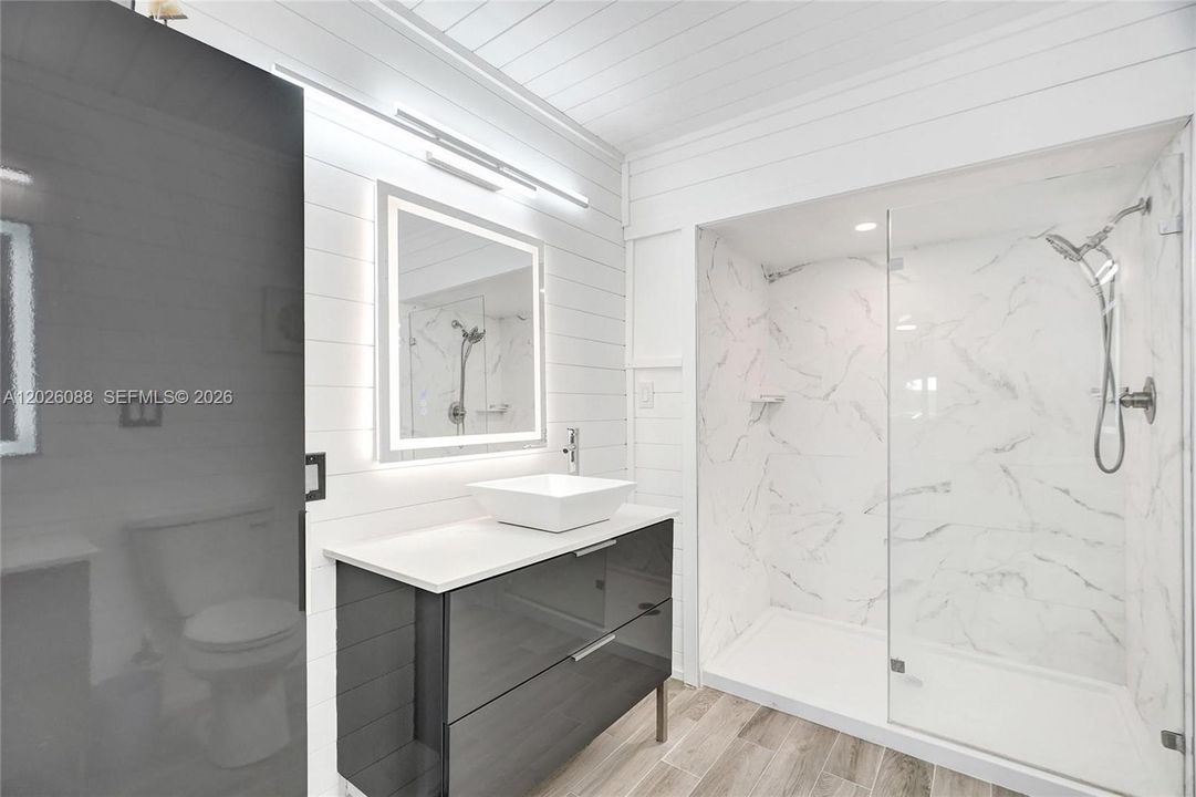 For Rent: $6,999 (3 beds, 2 baths, 1481 Square Feet)