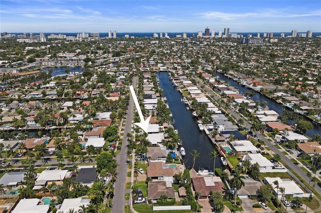 For Rent: $6,999 (3 beds, 2 baths, 1481 Square Feet)
