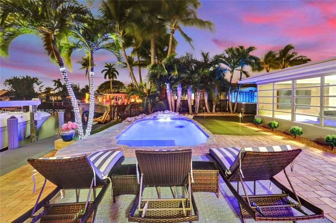 For Rent: $6,999 (3 beds, 2 baths, 1481 Square Feet)
