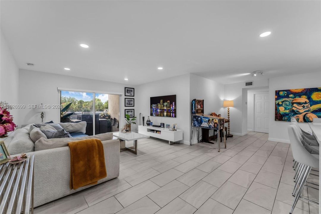 For Sale: $424,000 (3 beds, 2 baths, 1200 Square Feet)