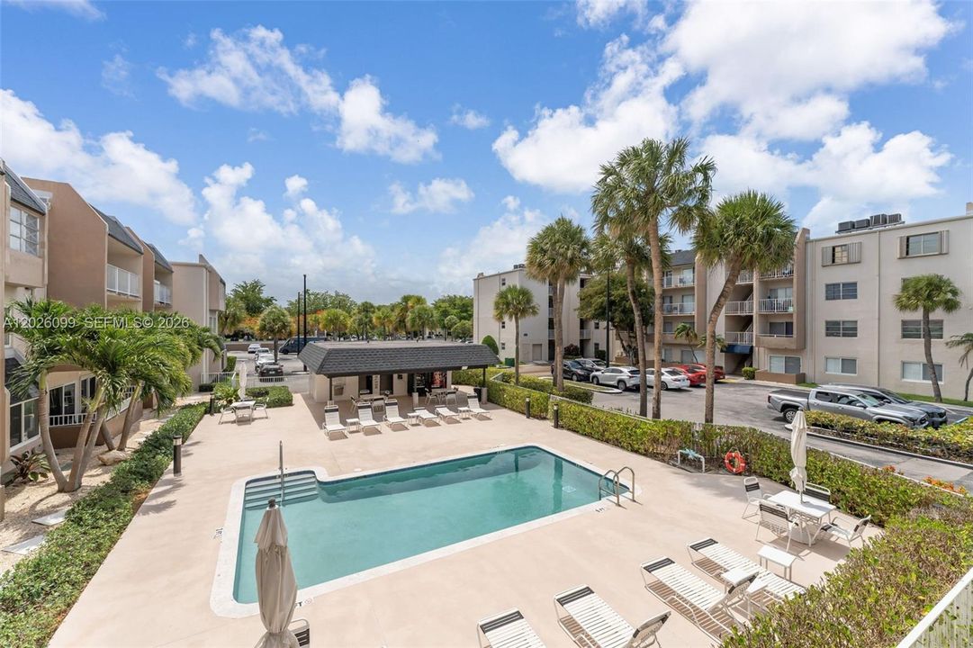 For Sale: $424,000 (3 beds, 2 baths, 1200 Square Feet)
