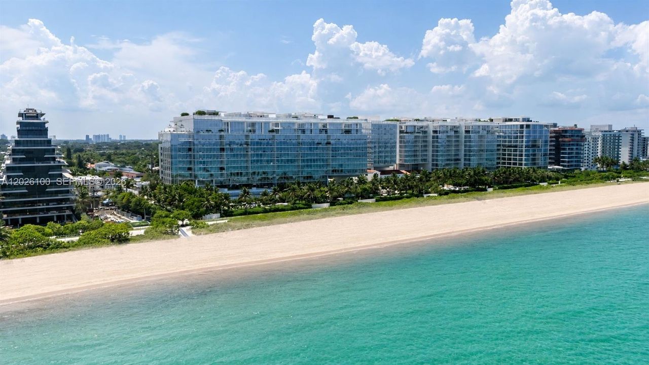 For Sale: $31,500,000 (4 beds, 5 baths, 4640 Square Feet)