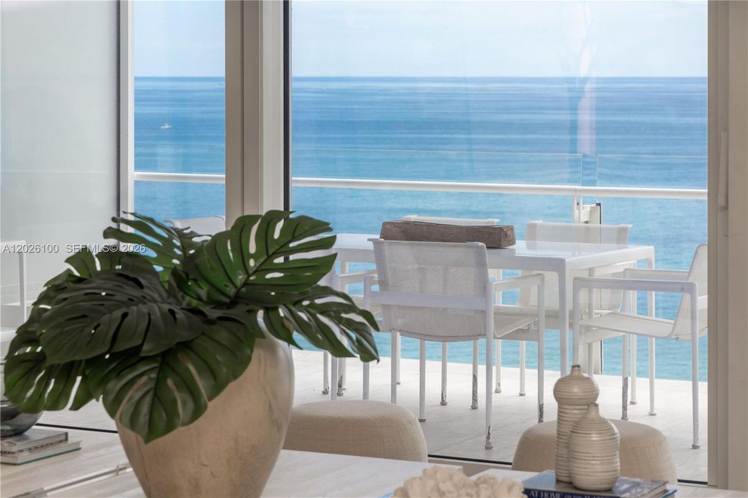 For Sale: $31,500,000 (4 beds, 5 baths, 4640 Square Feet)
