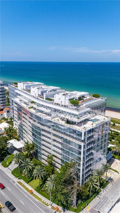 For Sale: $31,500,000 (4 beds, 5 baths, 4640 Square Feet)