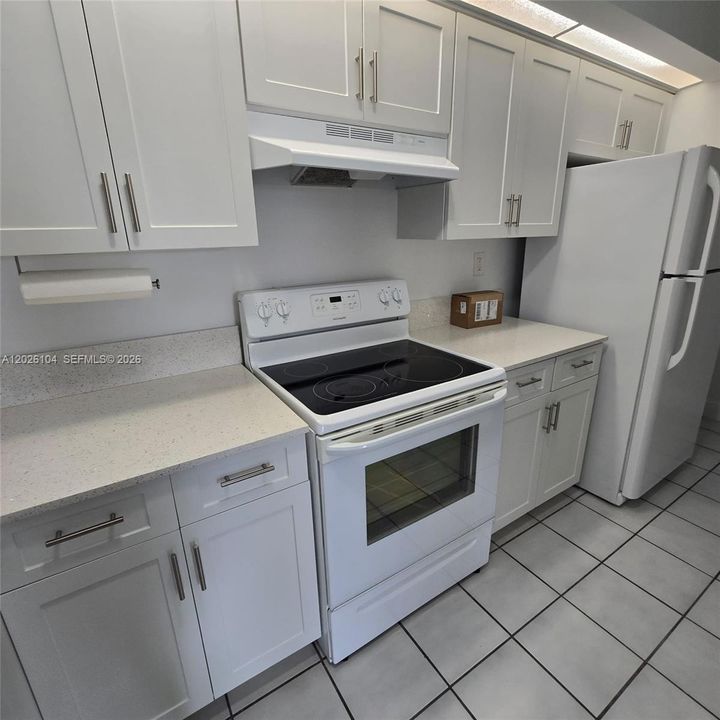 В аренду: $1,875 (1 спален, 1 ванн, 813 Квадратных фут)