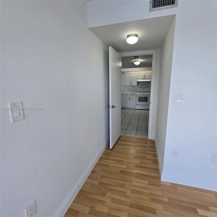 В аренду: $1,875 (1 спален, 1 ванн, 813 Квадратных фут)