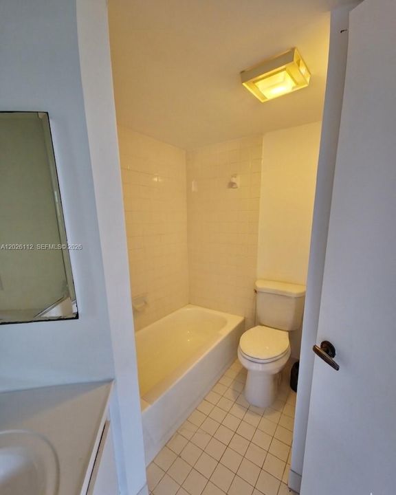 En Venta: $180,000 (2 camas, 2 baños, 1040 Pies cuadrados)