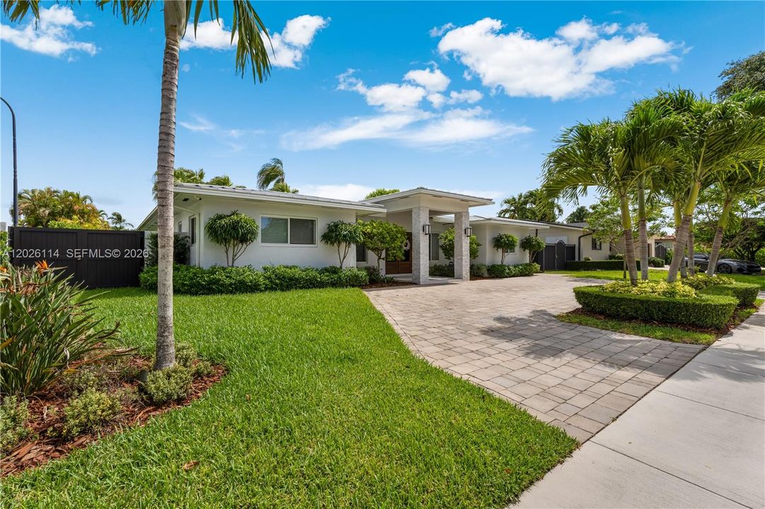 For Sale: $1,490,000 (4 beds, 2 baths, 2385 Square Feet)