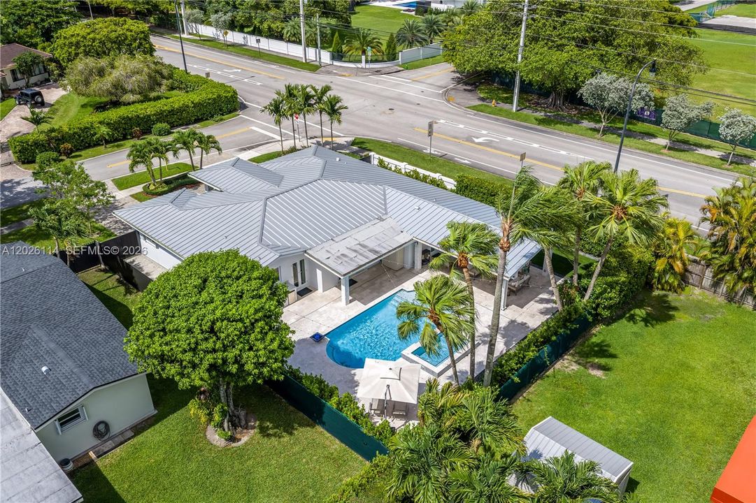 For Sale: $1,490,000 (4 beds, 2 baths, 2385 Square Feet)