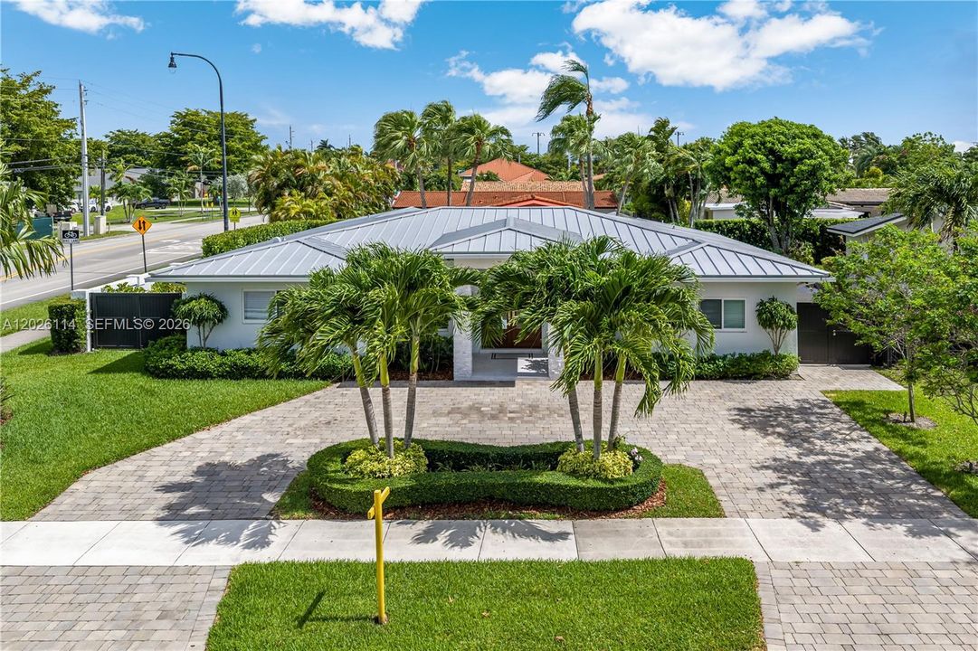 For Sale: $1,490,000 (4 beds, 2 baths, 2385 Square Feet)