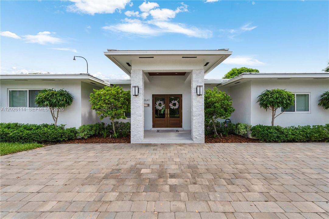 For Sale: $1,490,000 (4 beds, 2 baths, 2385 Square Feet)
