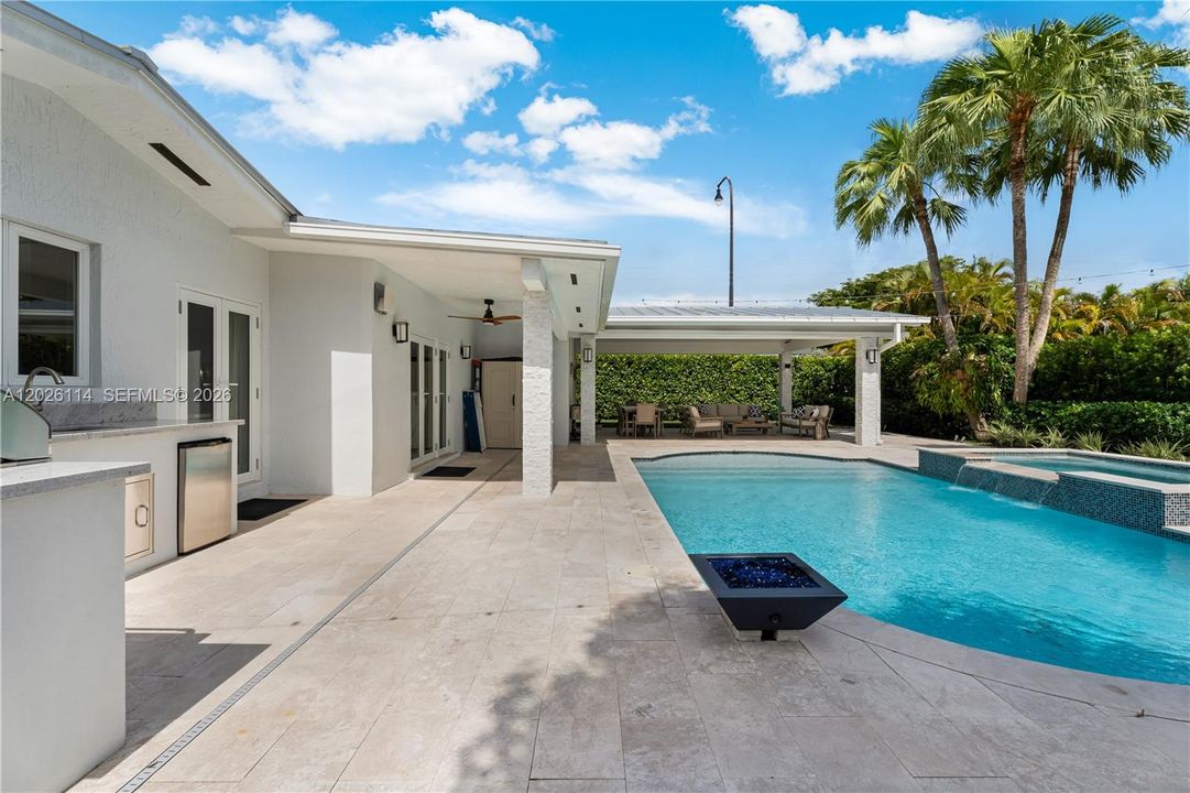 For Sale: $1,490,000 (4 beds, 2 baths, 2385 Square Feet)