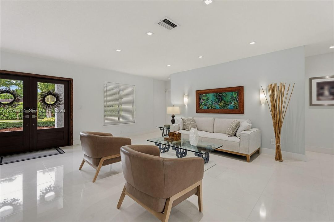 For Sale: $1,490,000 (4 beds, 2 baths, 2385 Square Feet)
