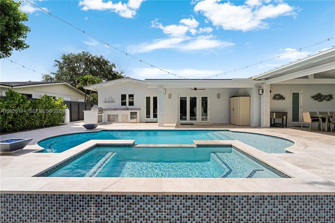 For Sale: $1,490,000 (4 beds, 2 baths, 2385 Square Feet)