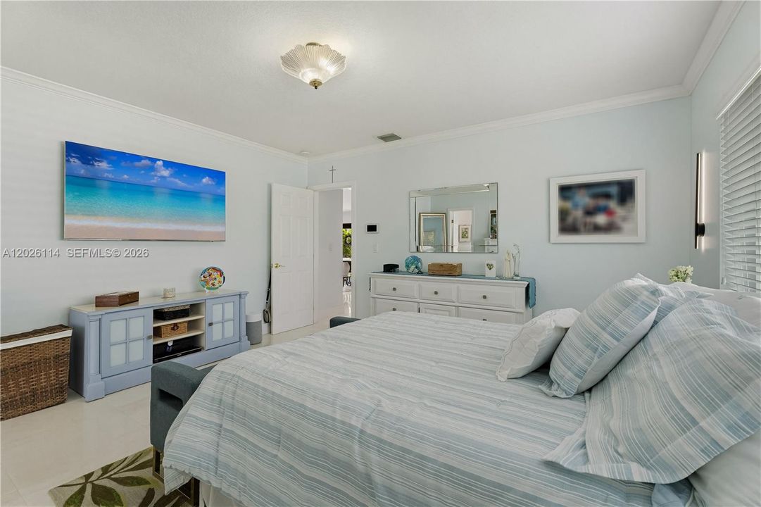 For Sale: $1,490,000 (4 beds, 2 baths, 2385 Square Feet)
