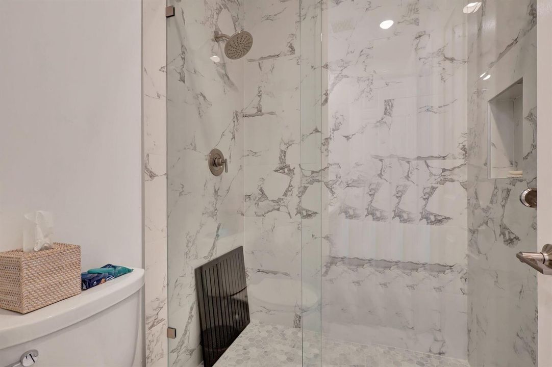 33-web-or-mls-11615Paradise_156