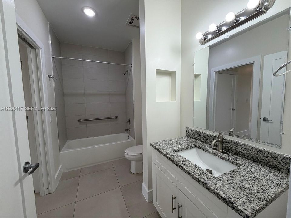 For Rent: $2,400 (2 beds, 2 baths, 14520 Square Feet)