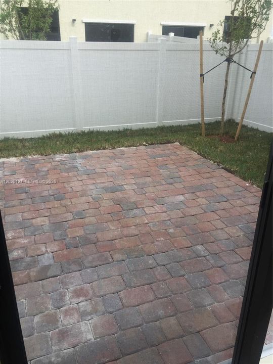 En Renta: $2,950 (3 camas, 2 baños, 1545 Pies cuadrados)