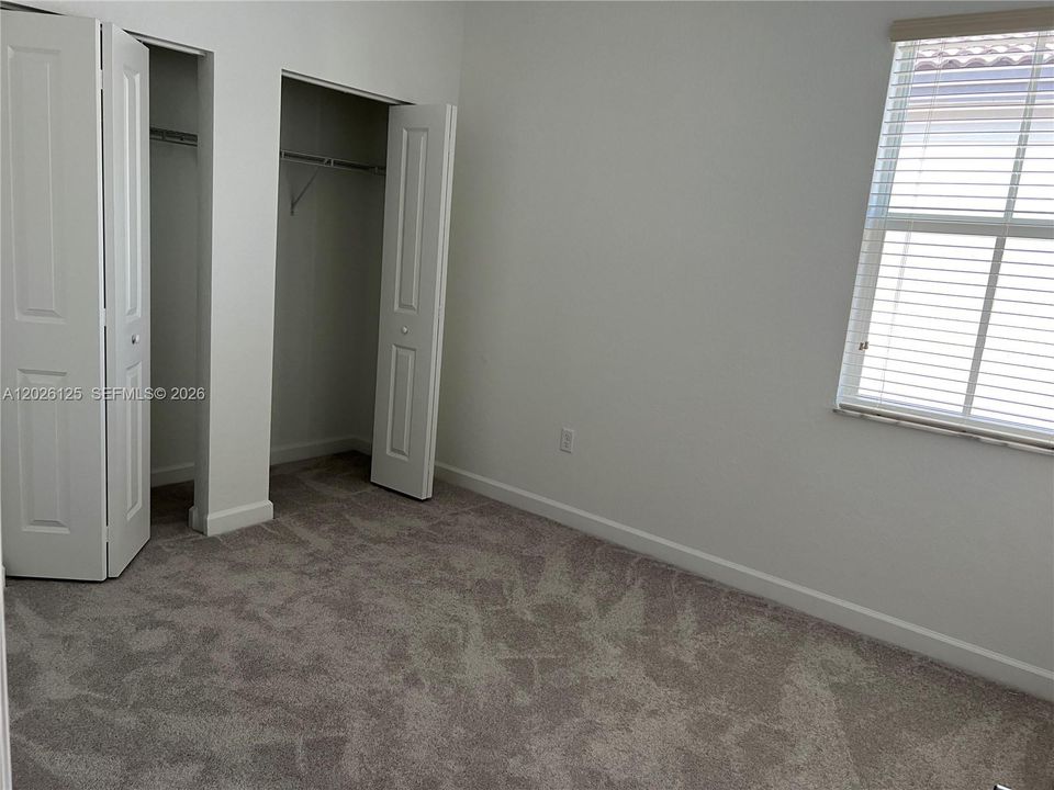 For Rent: $3,850 (4 beds, 2 baths, 1983 Square Feet)