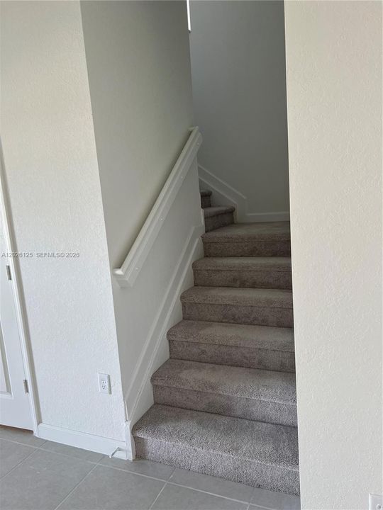 For Rent: $3,850 (4 beds, 2 baths, 1983 Square Feet)