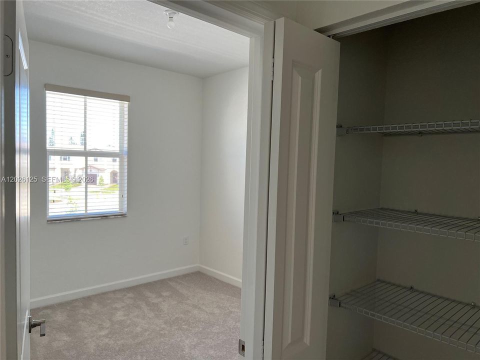For Rent: $3,850 (4 beds, 2 baths, 1983 Square Feet)