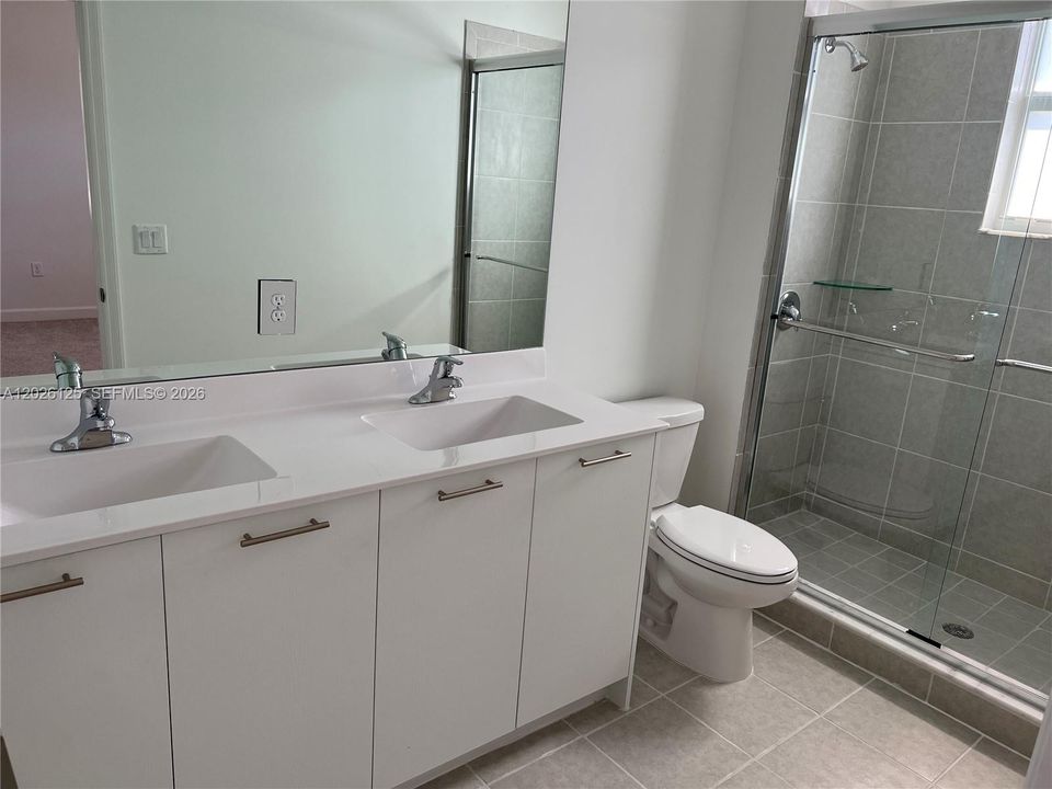 For Rent: $3,850 (4 beds, 2 baths, 1983 Square Feet)