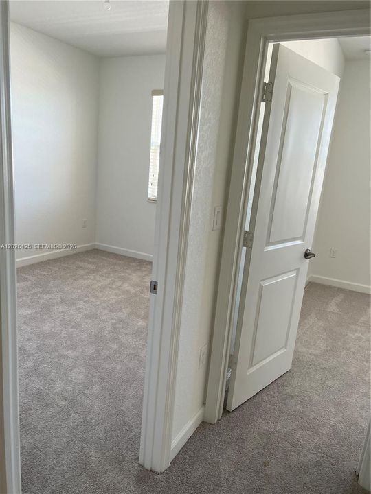 For Rent: $3,850 (4 beds, 2 baths, 1983 Square Feet)