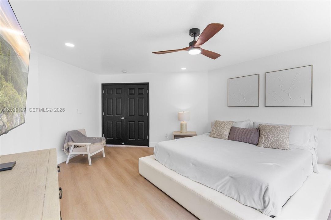 For Sale: $870,000 (4 beds, 3 baths, 2709 Square Feet)