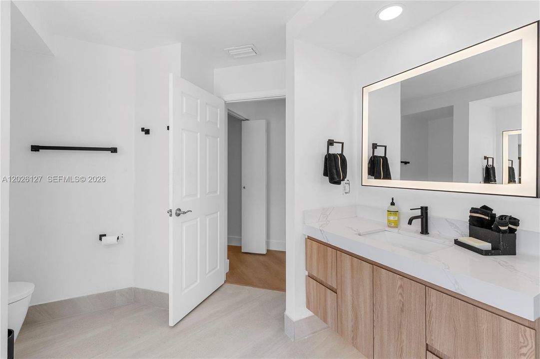 For Sale: $870,000 (4 beds, 3 baths, 2709 Square Feet)