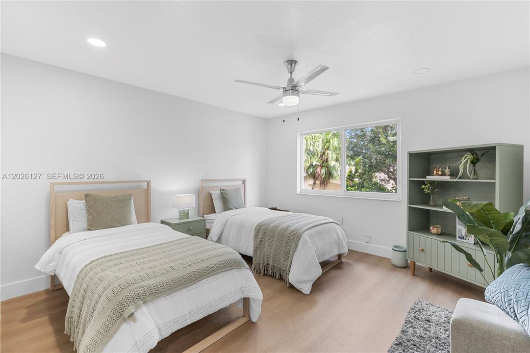 For Sale: $870,000 (4 beds, 3 baths, 2709 Square Feet)