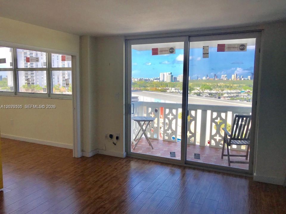 В аренду: $1,900 (1 спален, 1 ванн, 778 Квадратных фут)